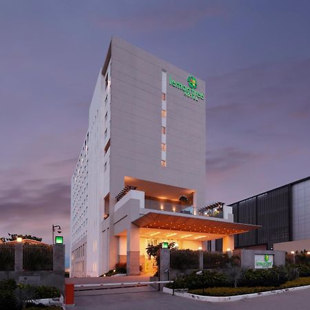 Lemon Tree Hotel, Gachibowli, Haïdarabad Extérieur photo