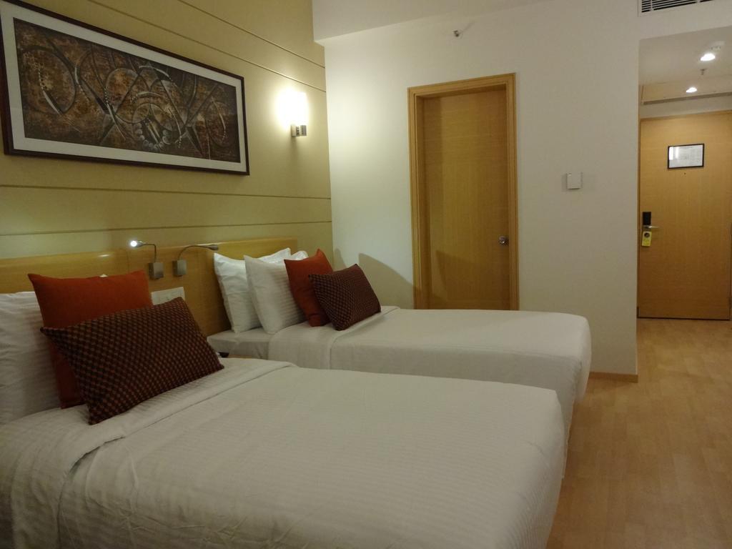 Lemon Tree Hotel, Gachibowli, Haïdarabad Chambre photo