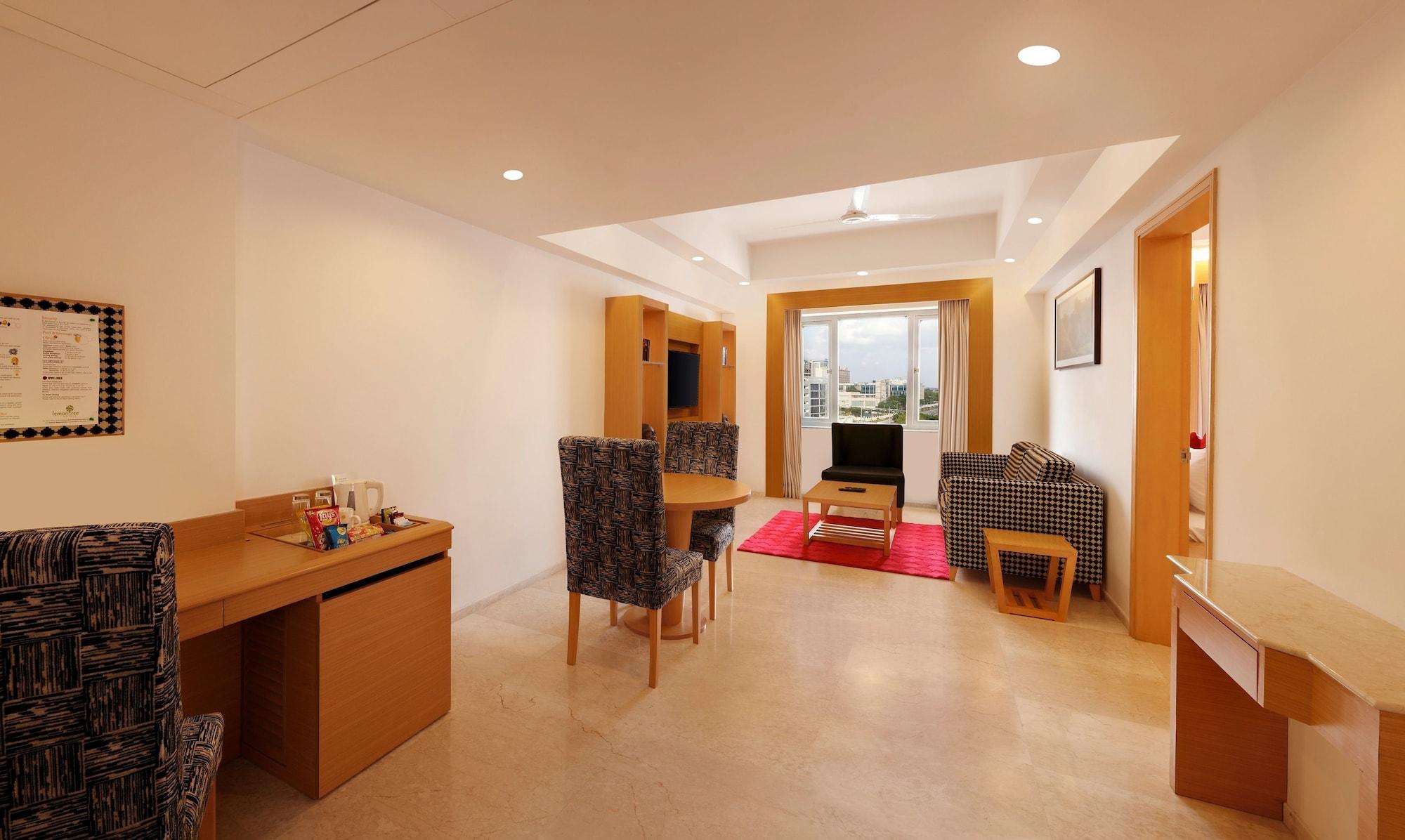 Lemon Tree Hotel, Gachibowli, Haïdarabad Extérieur photo