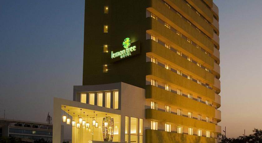 Lemon Tree Hotel, Gachibowli, Haïdarabad Extérieur photo