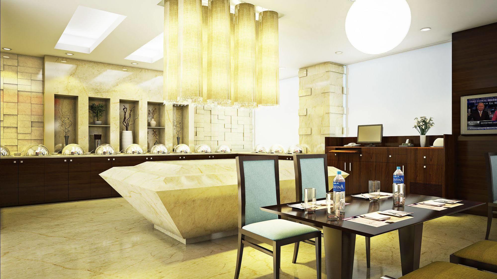 Lemon Tree Hotel, Gachibowli, Haïdarabad Extérieur photo