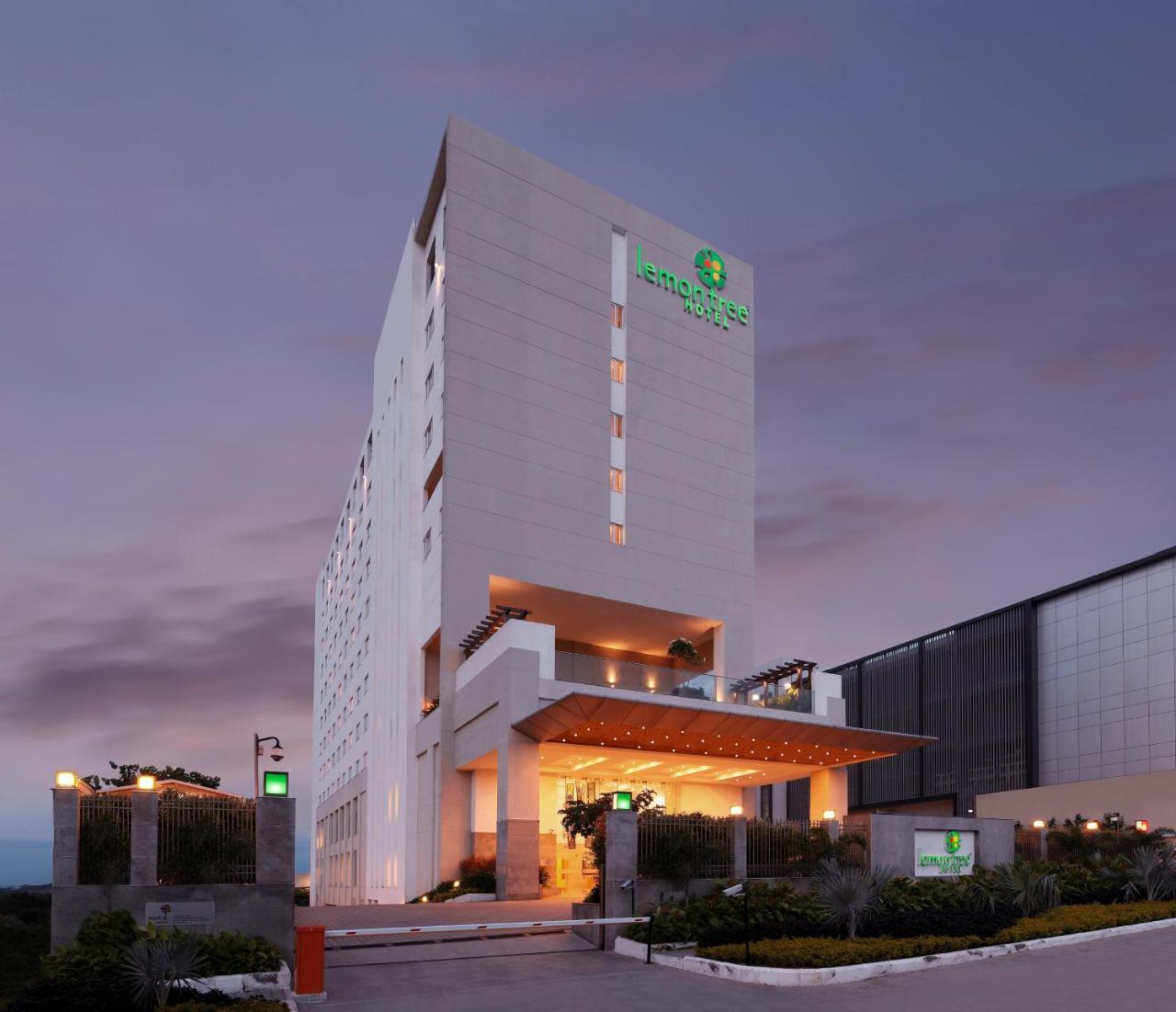 Lemon Tree Hotel, Gachibowli, Haïdarabad Extérieur photo